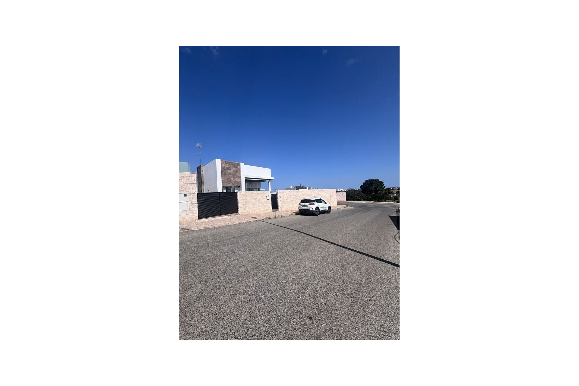 Reventa - Villa - Villamartin - PAU 8