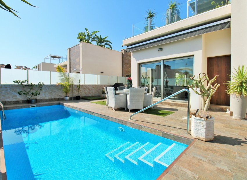 Reventa - Villa - Villamartin - Villamartín