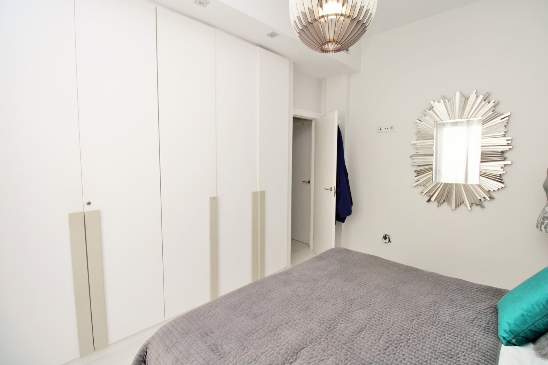 Reventa - Villa - Villamartin - Villamartín