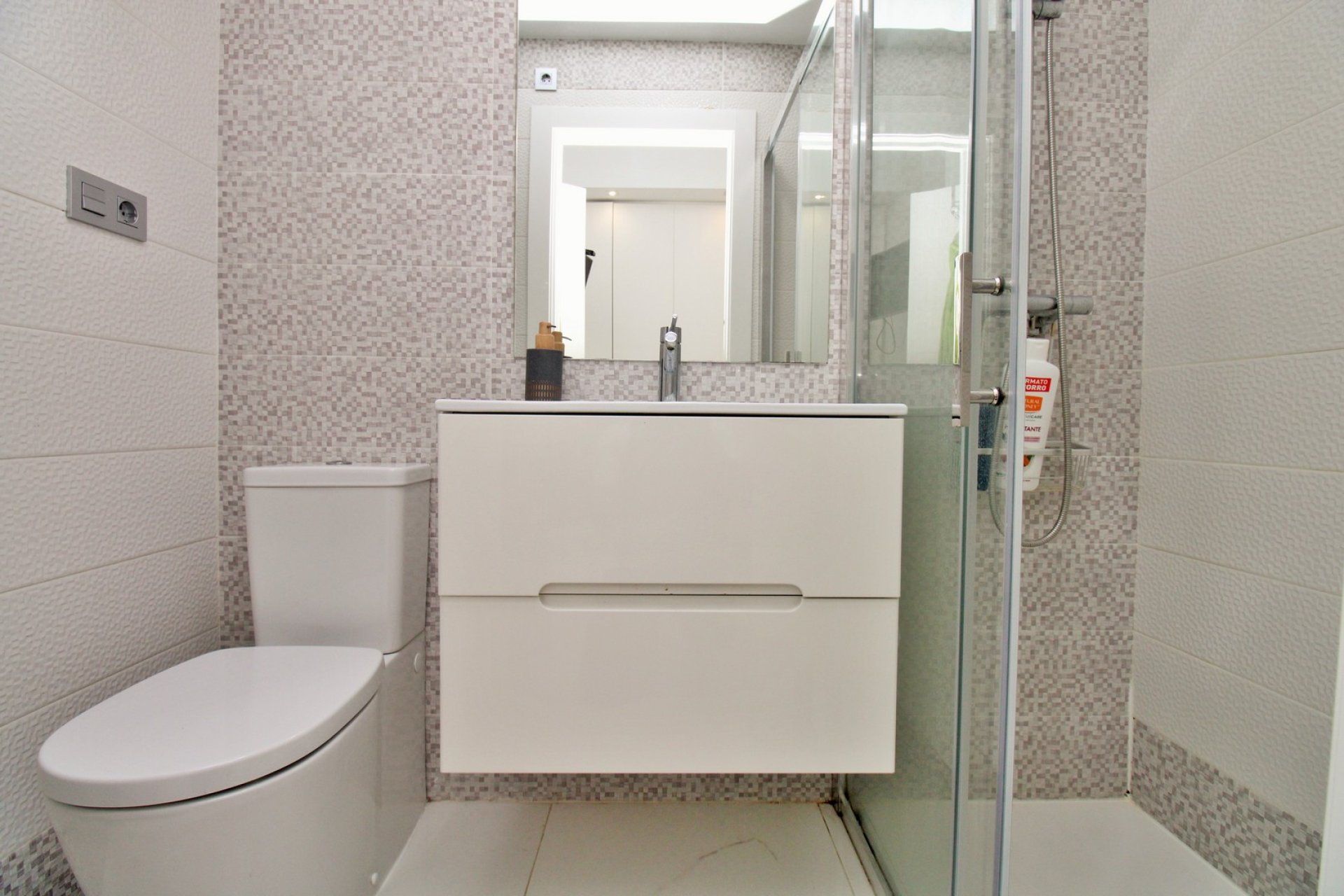 Reventa - Villa - Villamartin - Villamartín