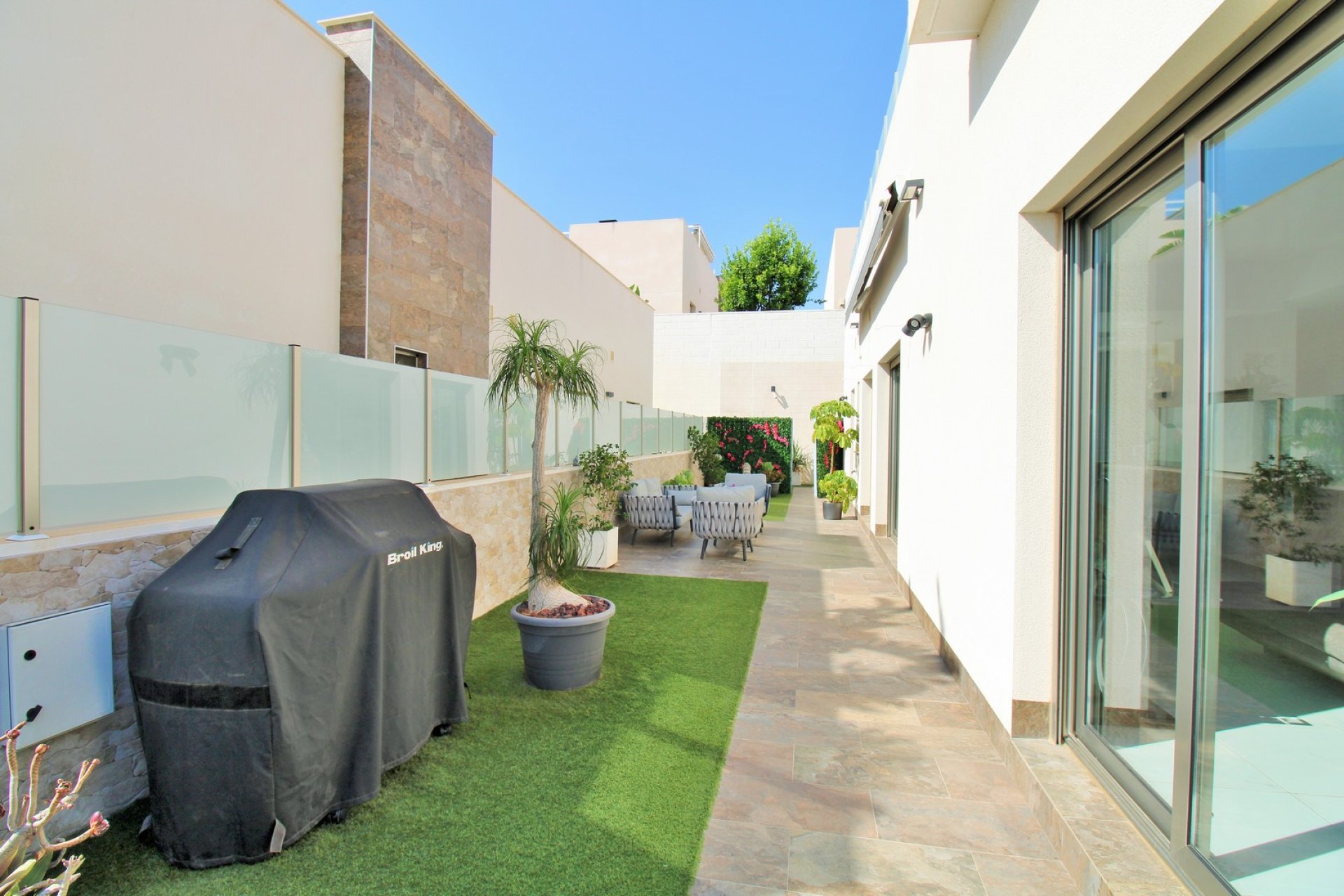 Reventa - Villa - Villamartin - Villamartín