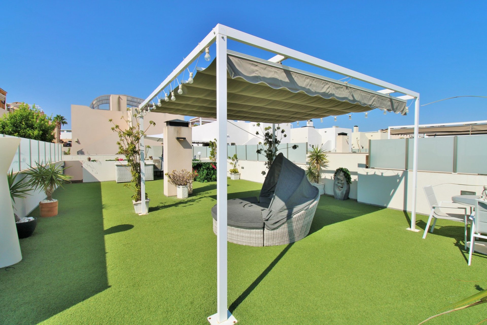 Reventa - Villa - Villamartin - Villamartín