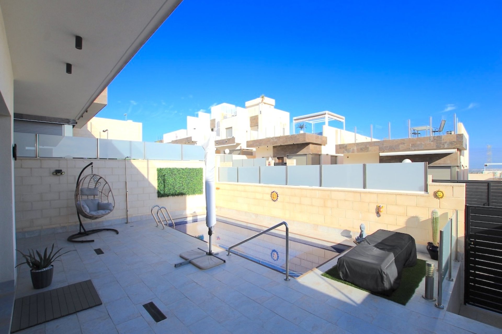 Reventa - Villa - Villamartin - Villamartín