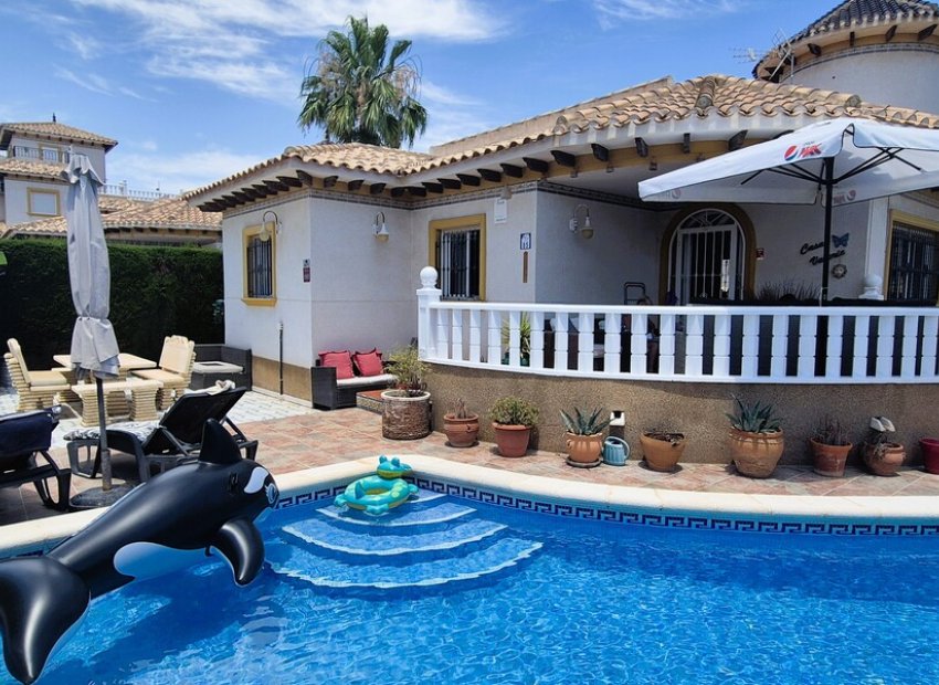 Reventa - Villa - Villamartin - Villamartín