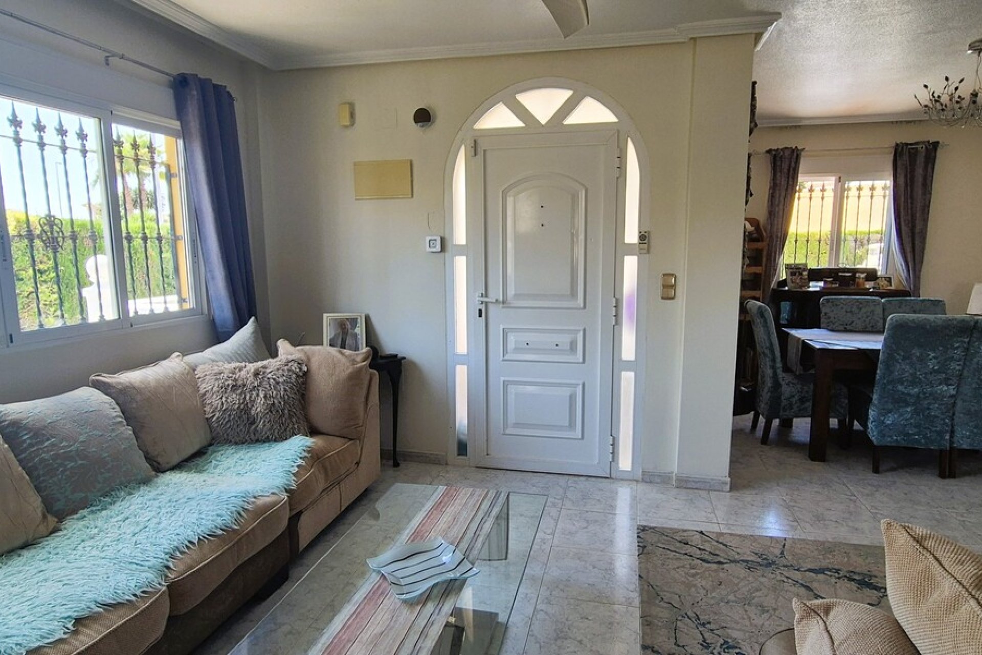 Reventa - Villa - Villamartin - Villamartín
