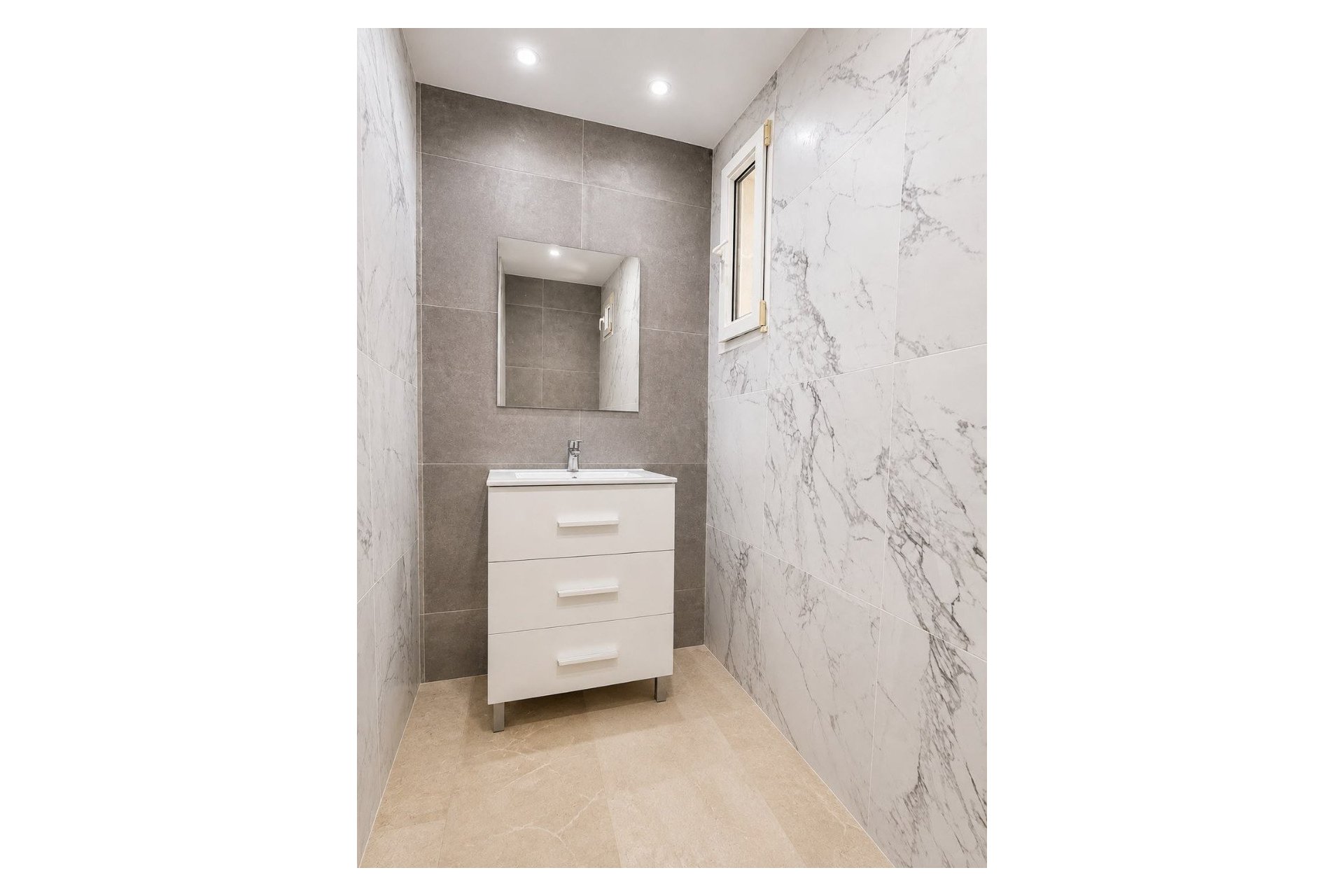 Reventa - Villa - Villamartin - Villamartín