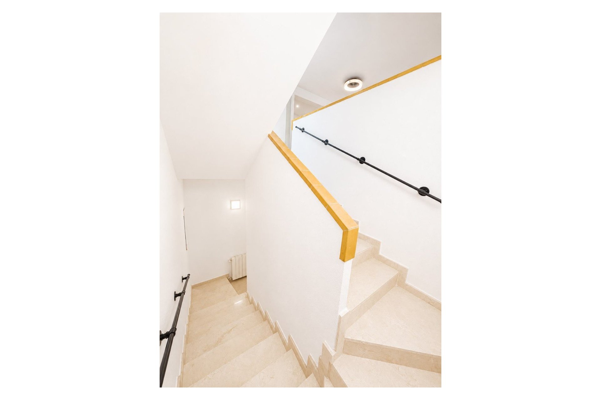 Reventa - Villa - Villamartin - Villamartín