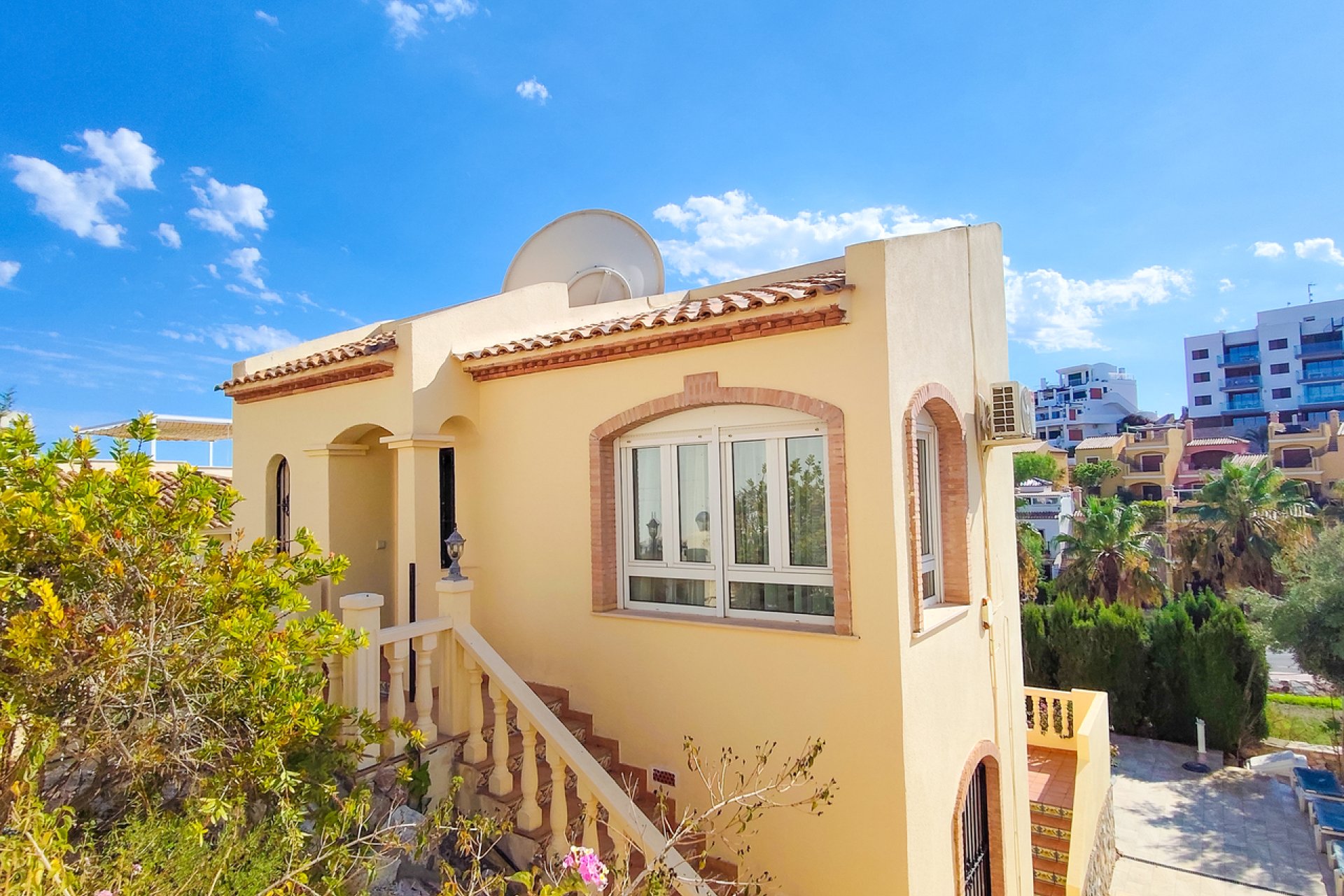 Reventa - Villa - Villamartin - Villamartín