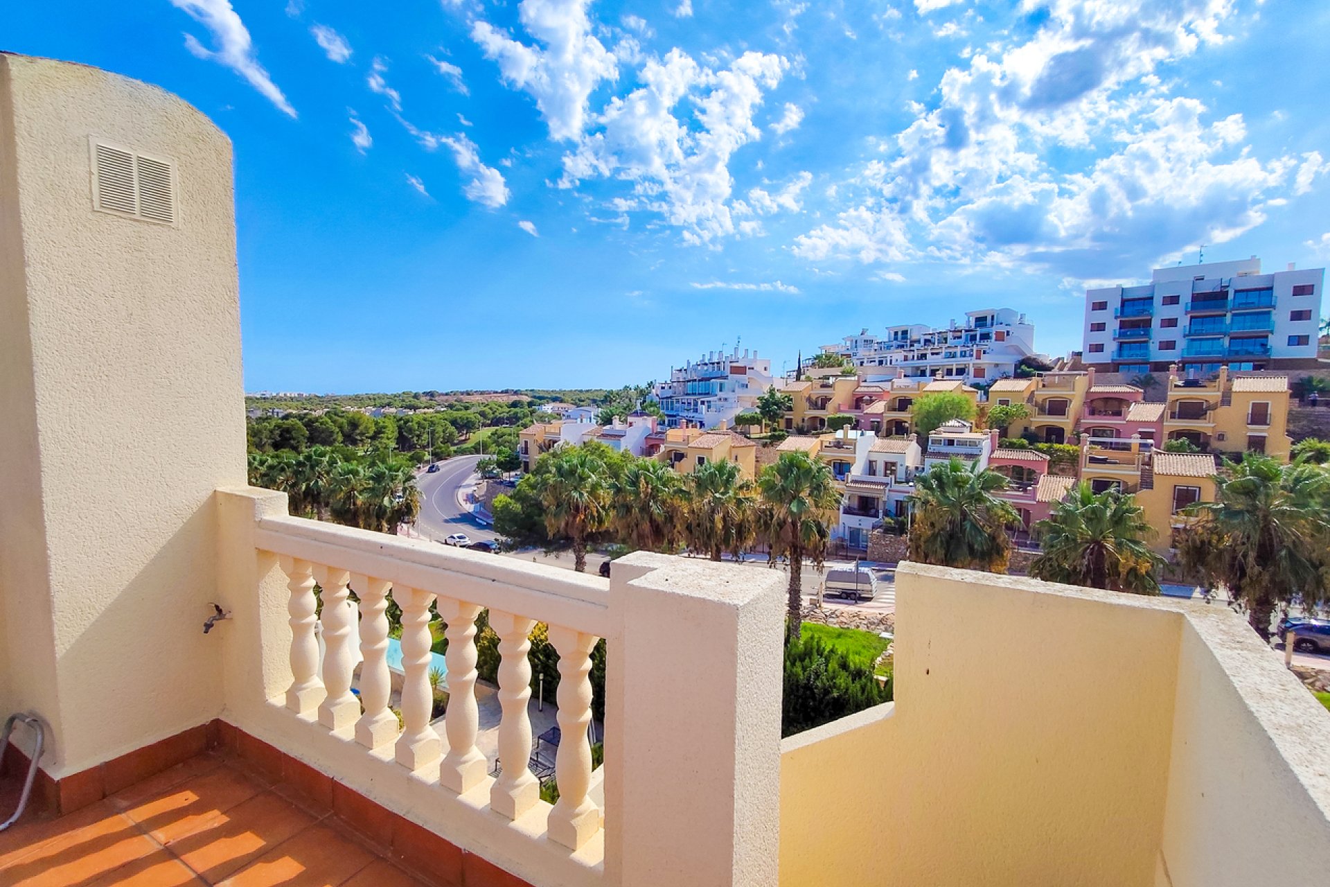 Reventa - Villa - Villamartin - Villamartín