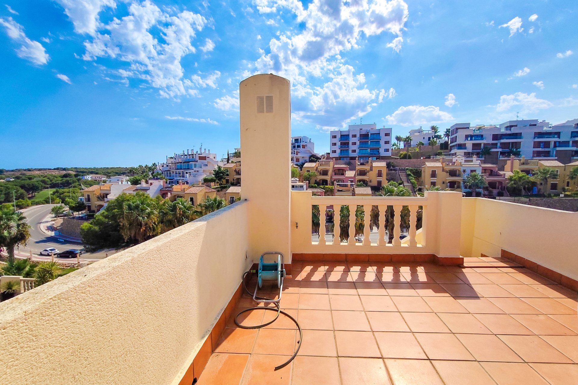 Reventa - Villa - Villamartin - Villamartín