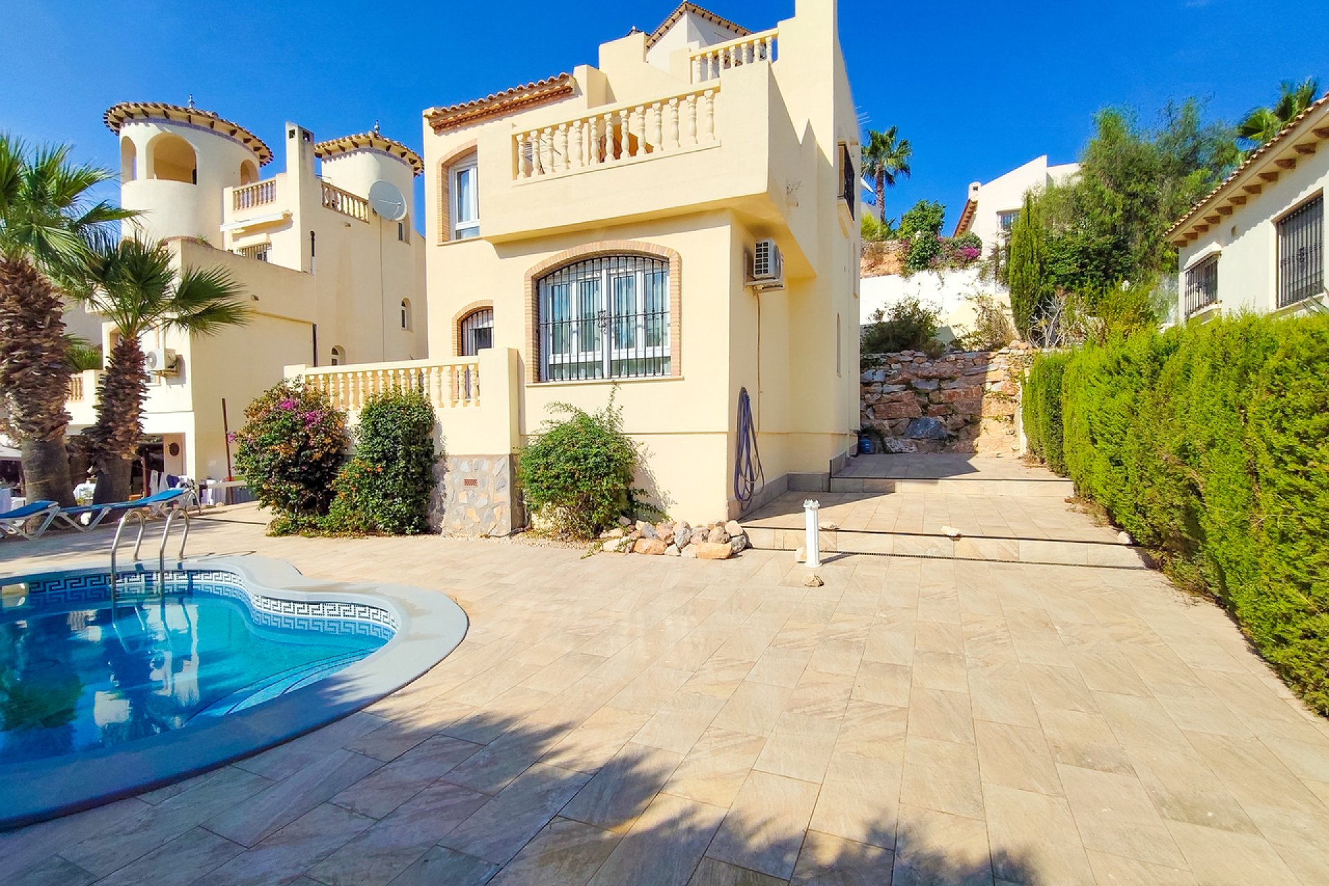Reventa - Villa - Villamartin - Villamartín