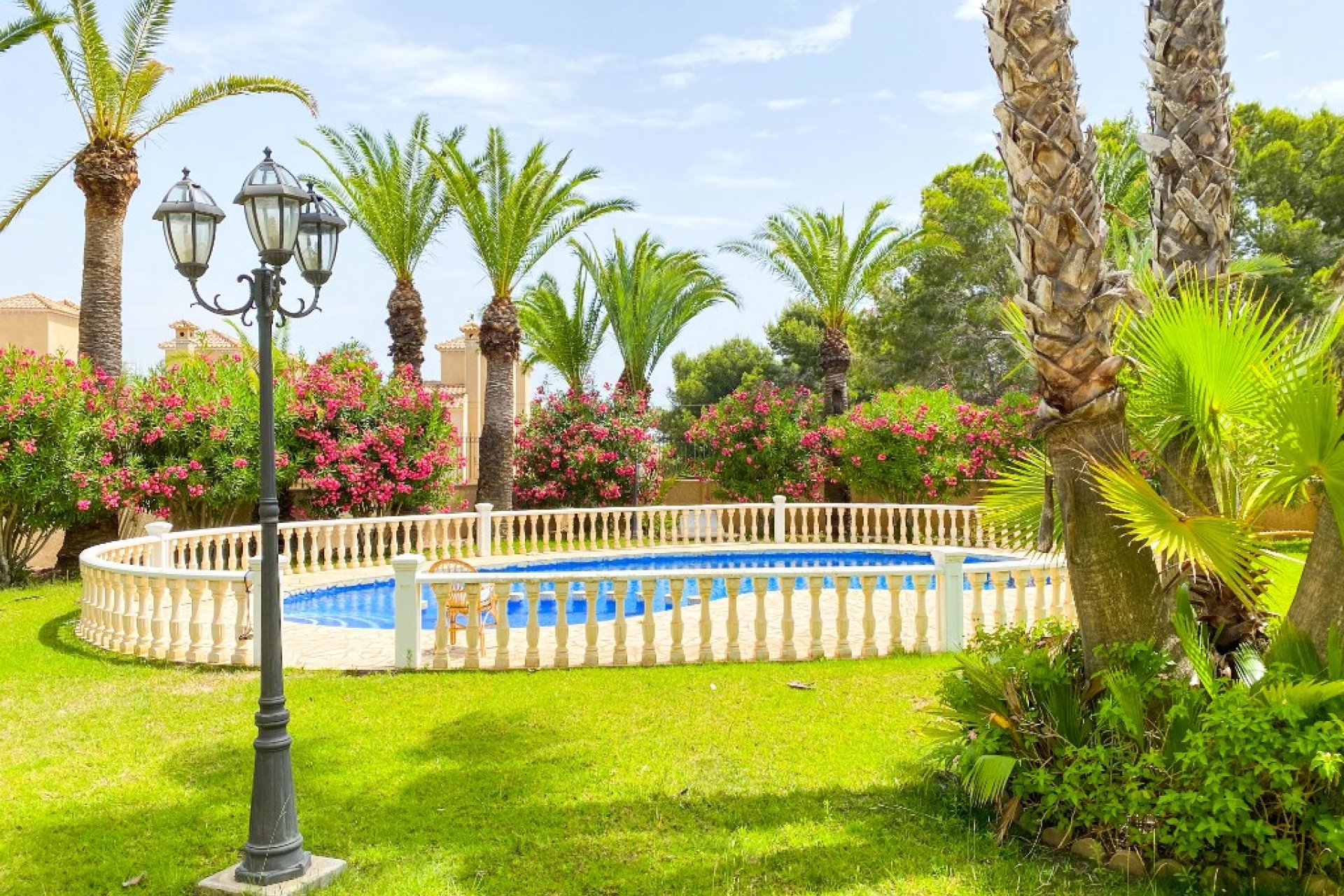 Reventa - Villa - Villamartin - Villamartín