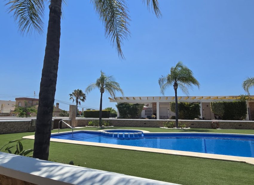 Revente - Appartement - Orihuela Costa - Mil Palmeras