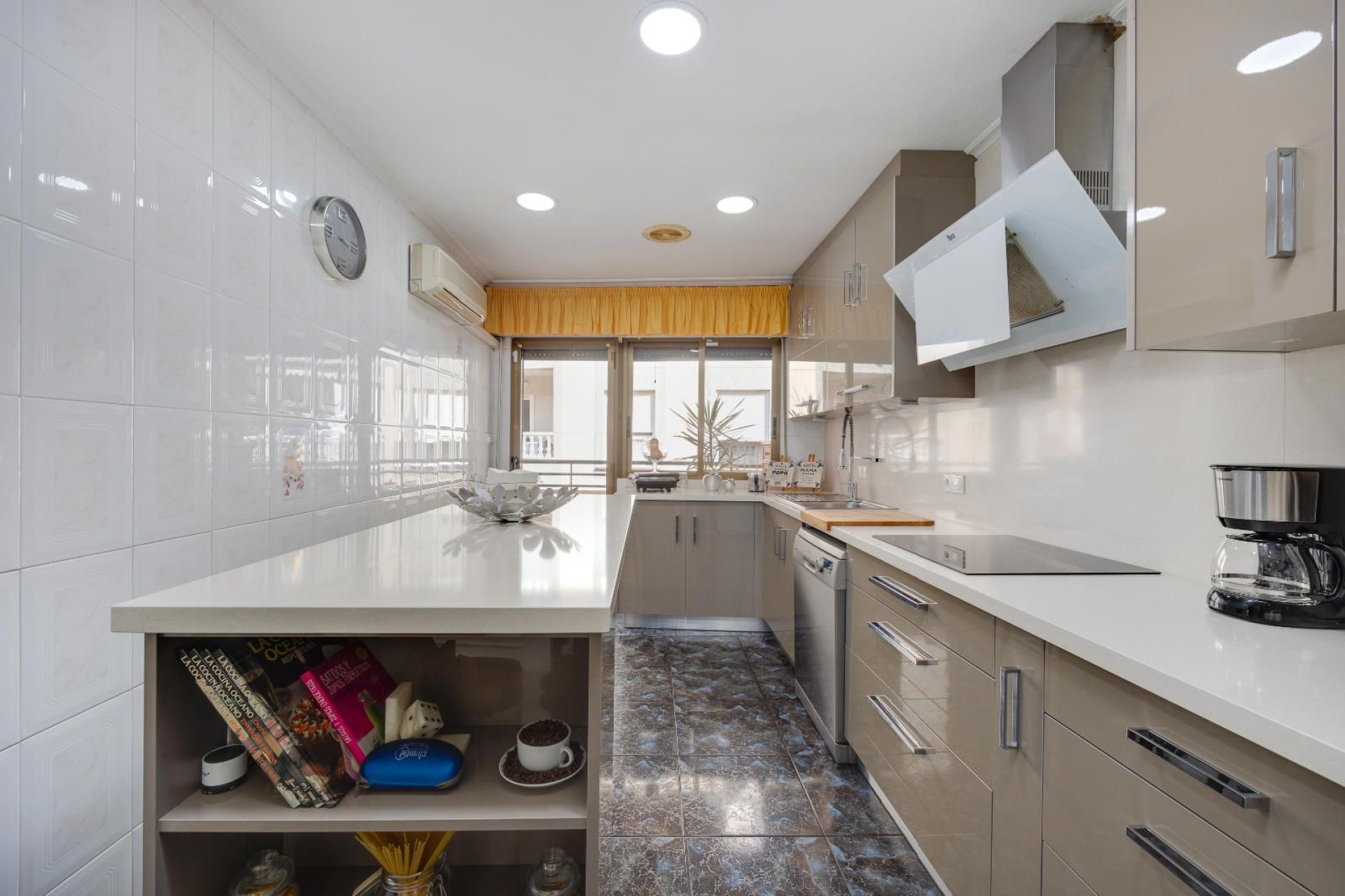 Revente - Appartement - Torrevieja - Centro - Muelle Pesquero