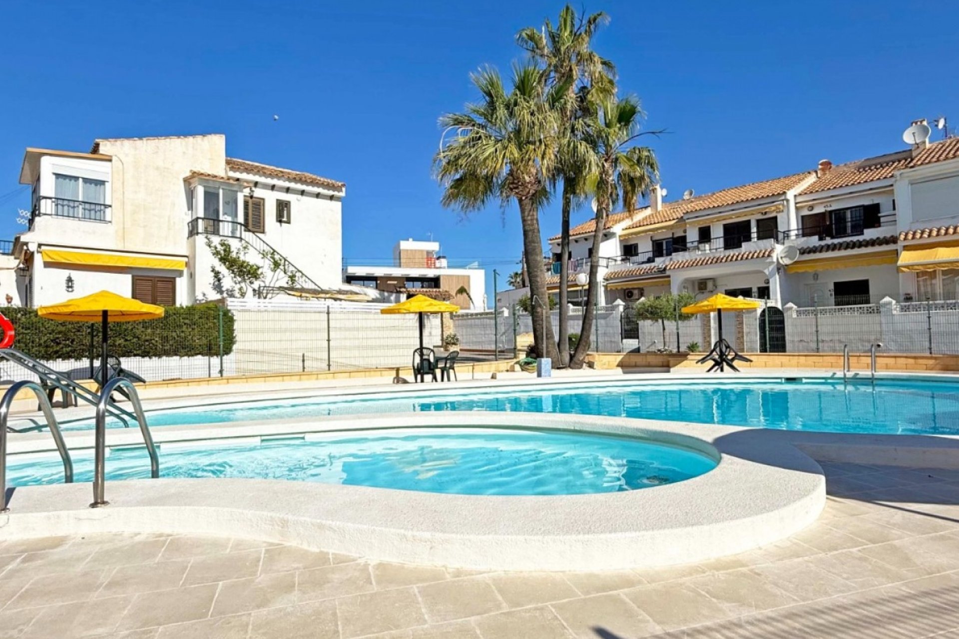 Revente - Appartement - Torrevieja - La Mata