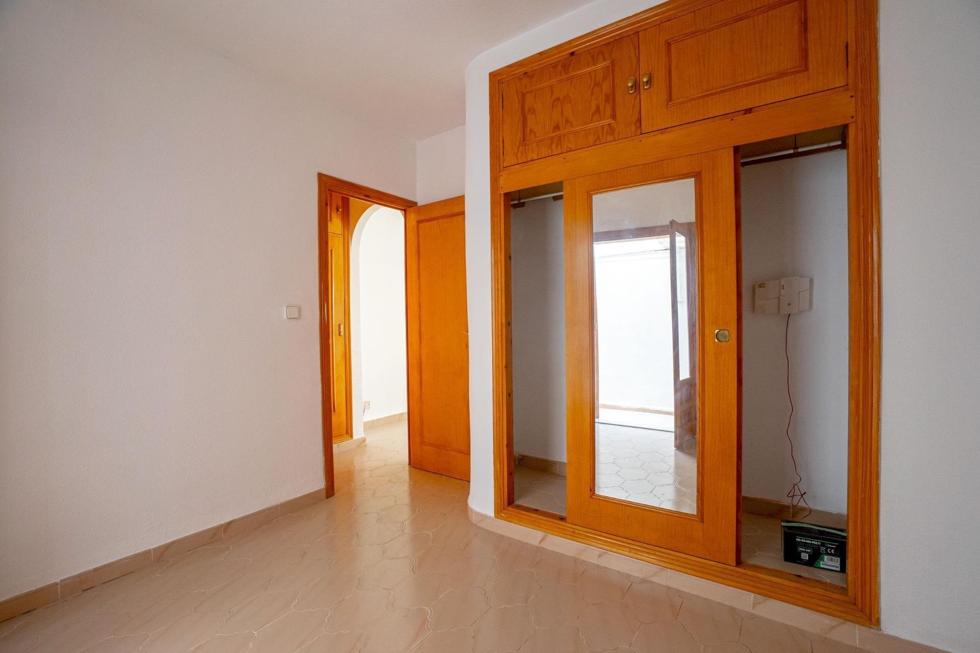 Revente - Appartement - Torrevieja - La Siesta