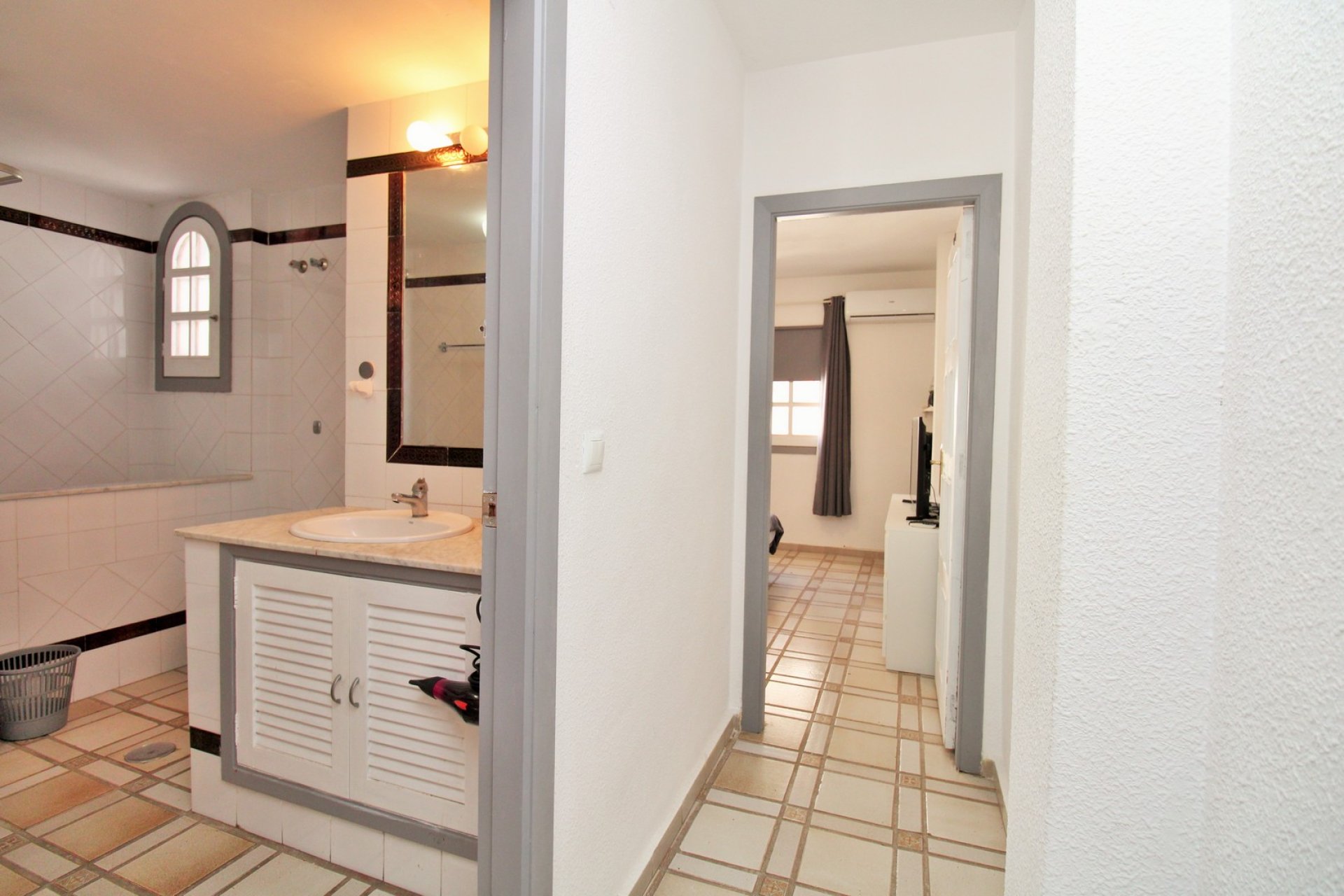 Revente - Appartement - Villamartin - Villamartín