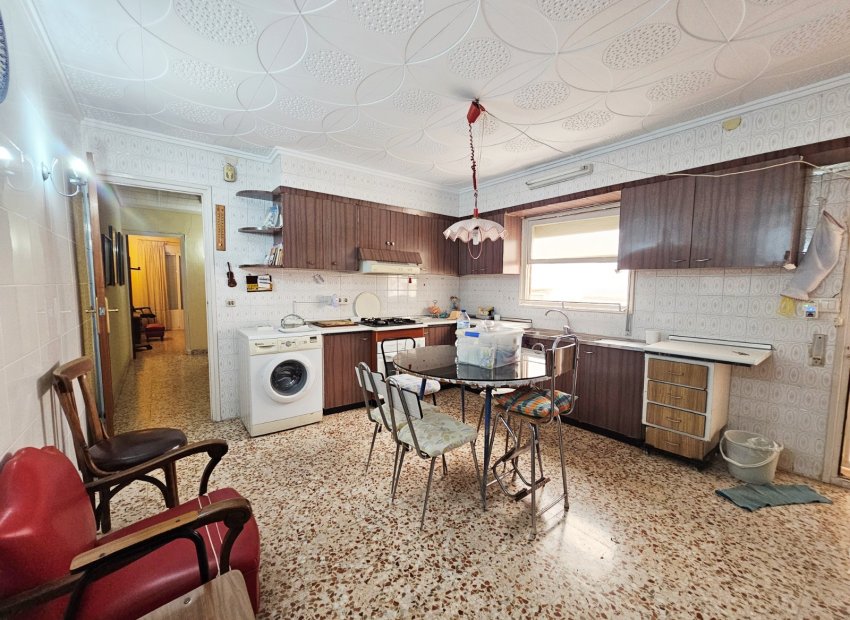 Revente - Bâtiment - Torrevieja - CLUB NAUTICO TORREVIEJA
