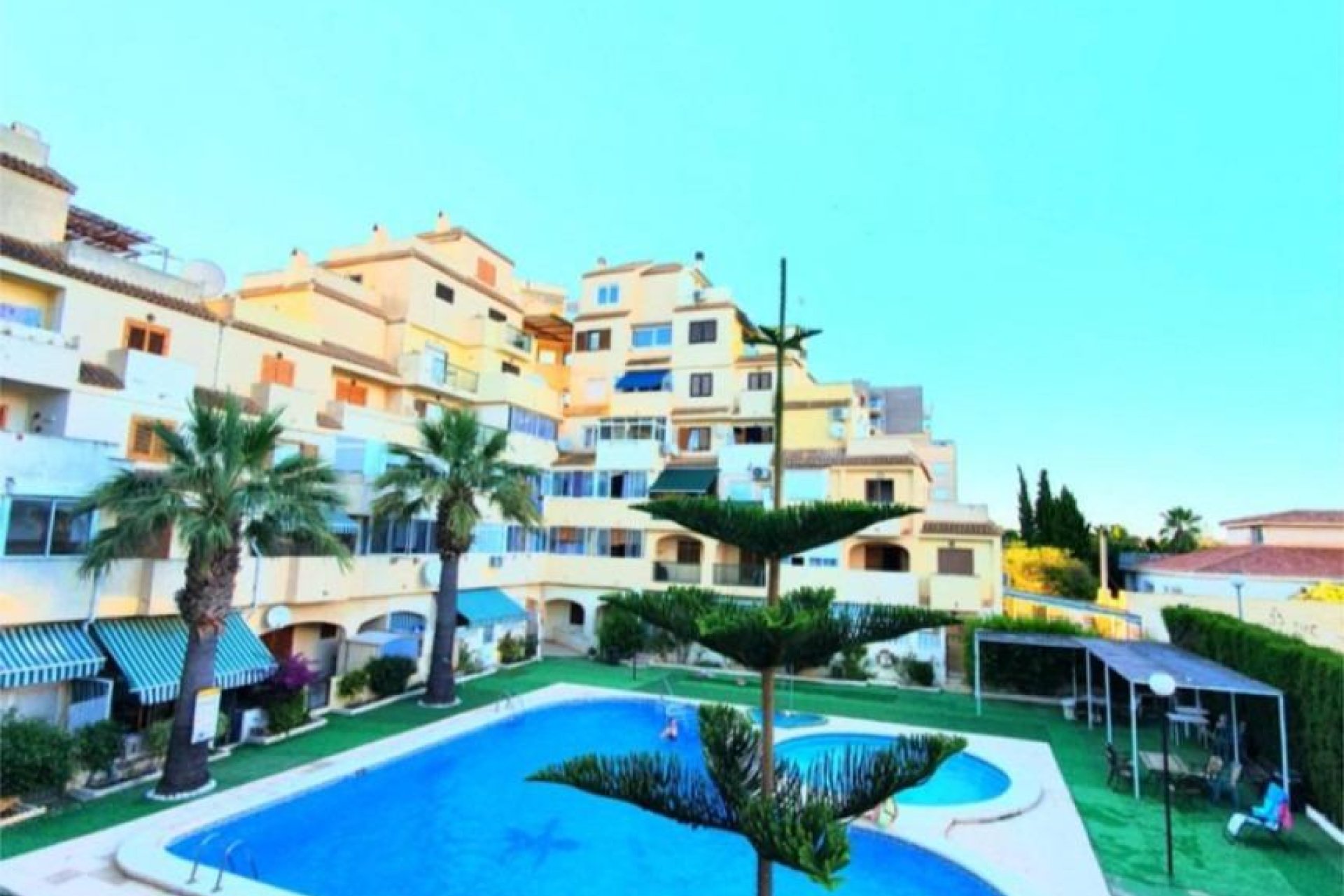 Revente - Bungalow - Torrevieja - Nueva Torrevieja