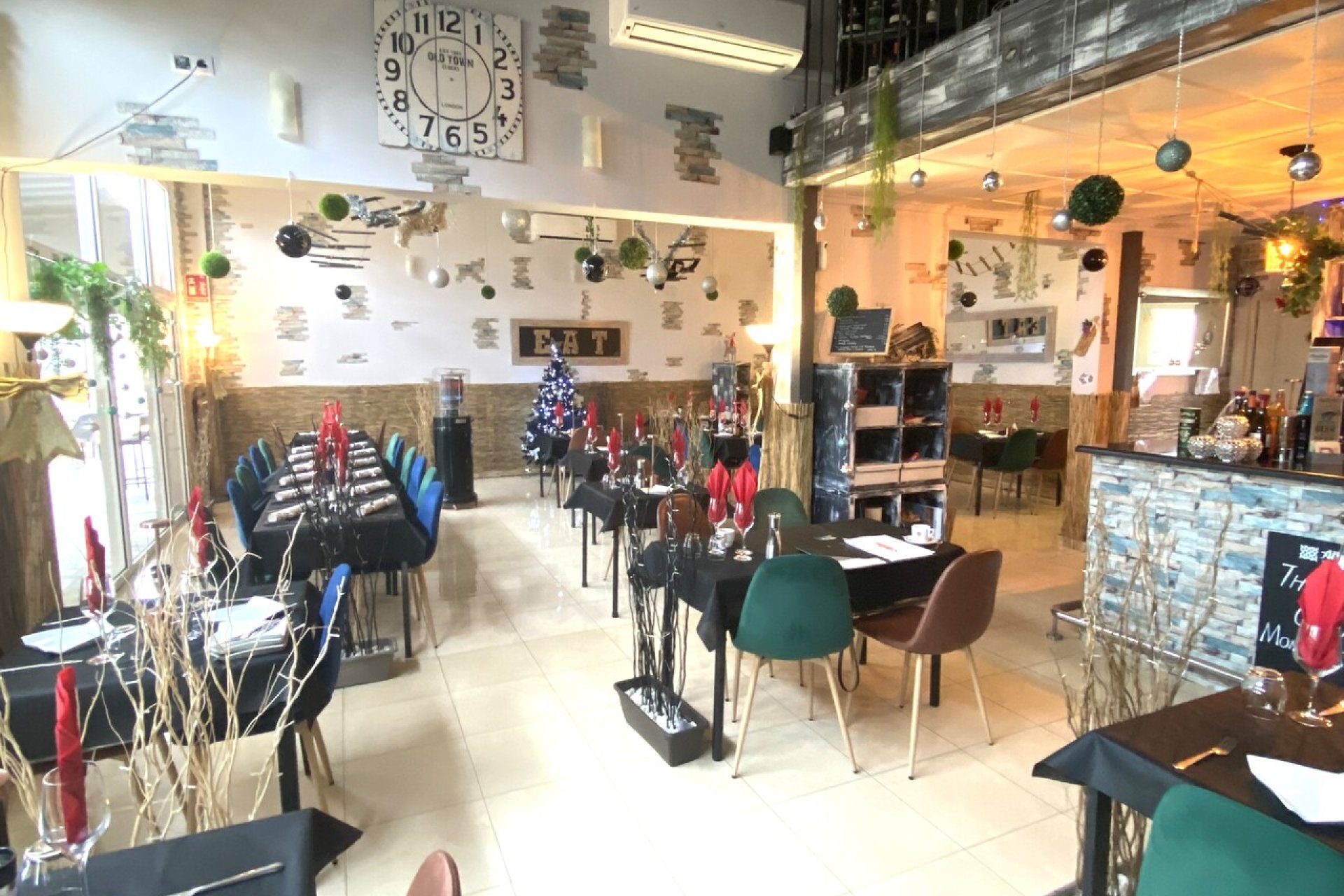 Revente - Commercial - Algorfa