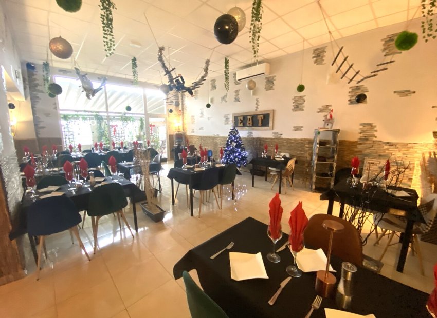 Revente - Commercial - Algorfa