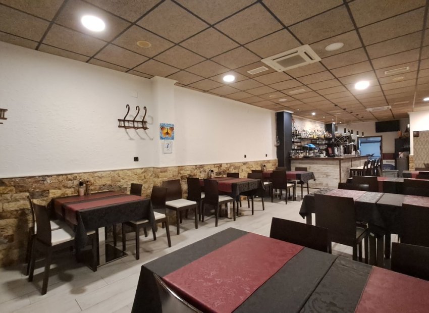 Revente - Commercial - Benijofar