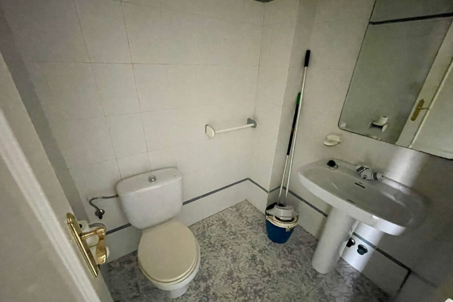 Revente - Commercial - Los Alcazares