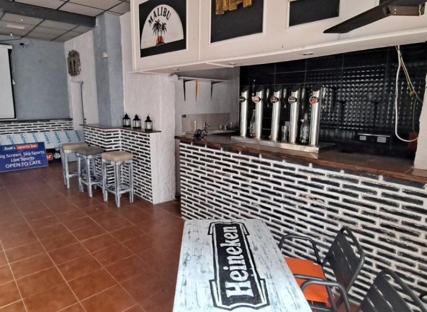 Revente - Commercial - Los Dolses