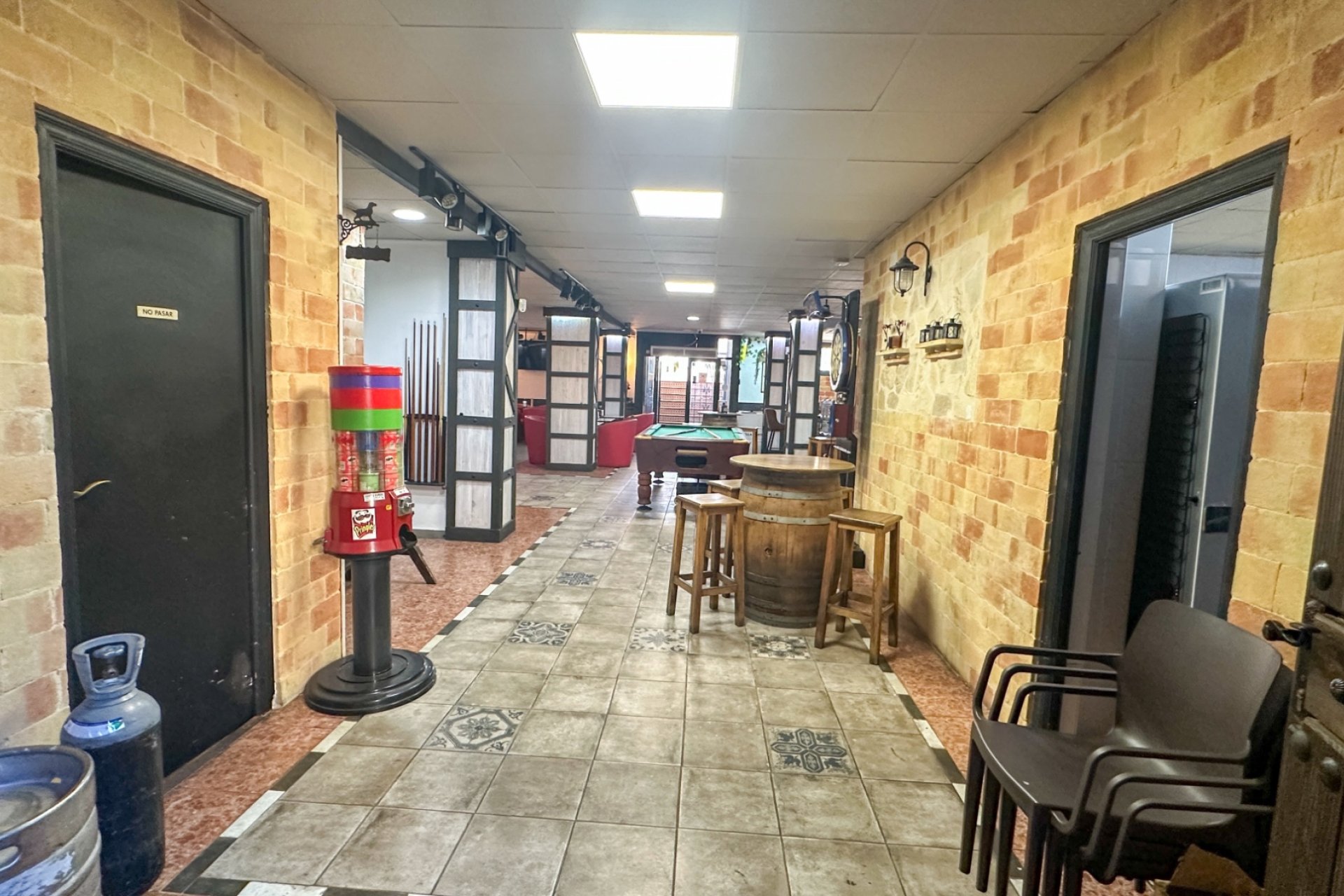 Revente - Commercial - Torrevieja - Aguas Nuevas
