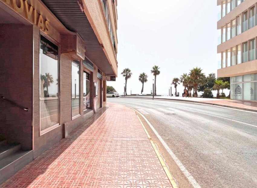 Revente - Commercial - Torrevieja - Playa del Cura