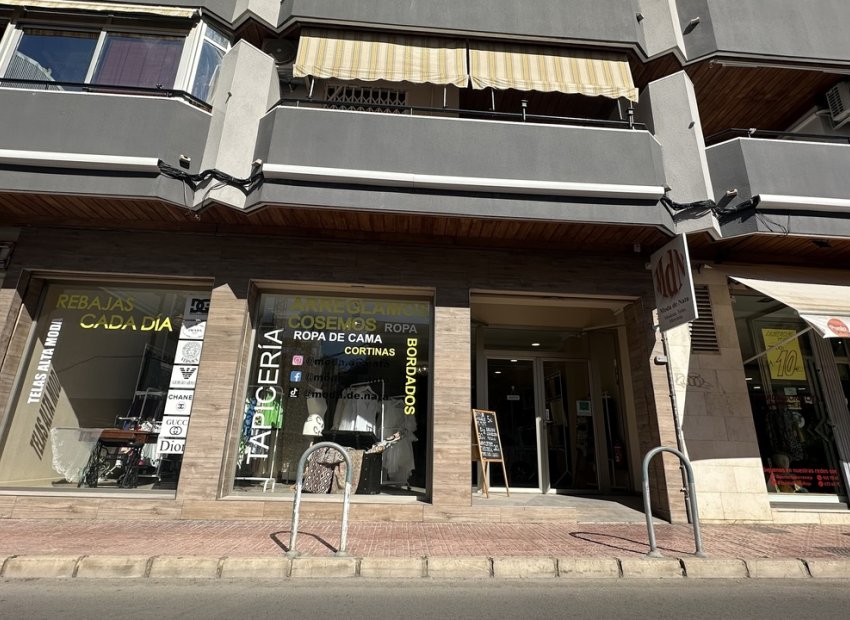 Revente - Commercial - Torrevieja