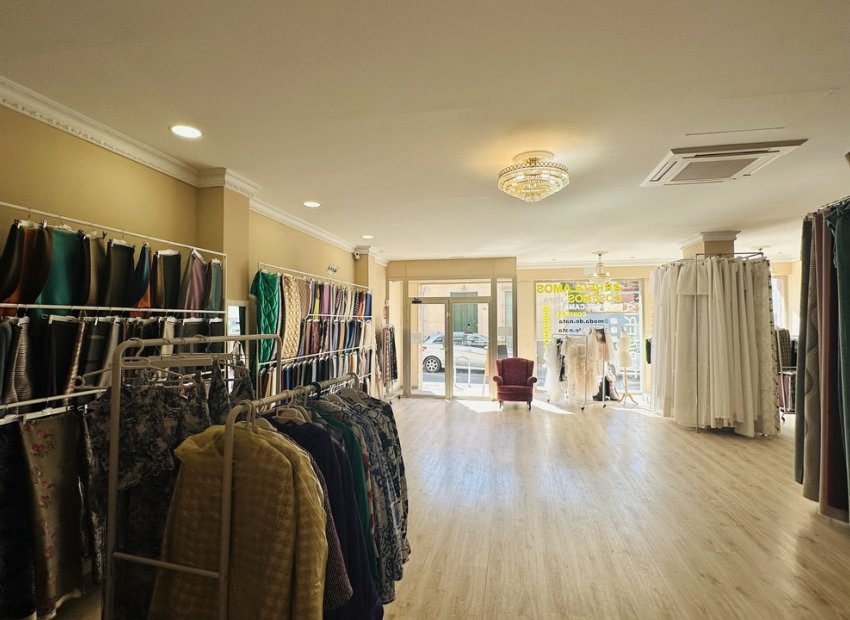 Revente - Commercial - Torrevieja