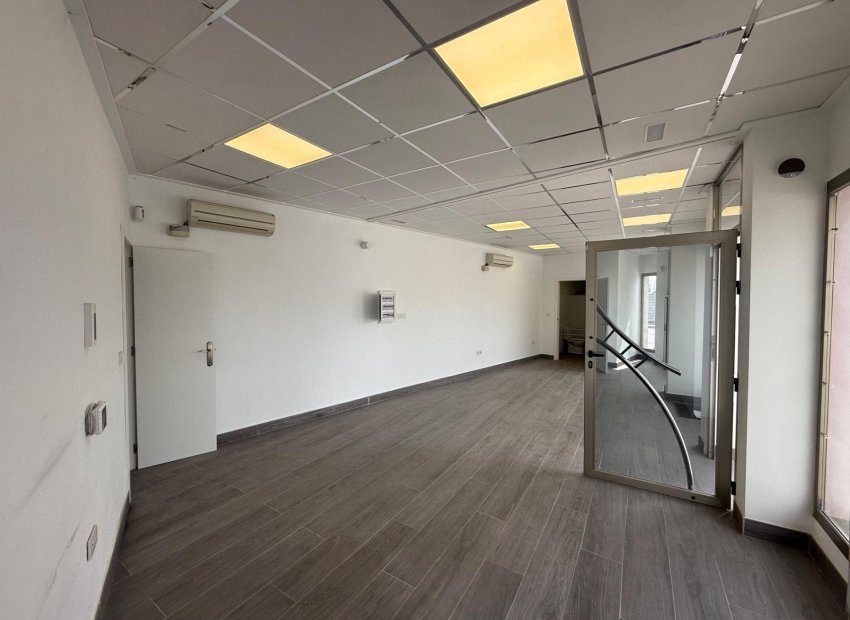 Revente - Commercial - Torrevieja