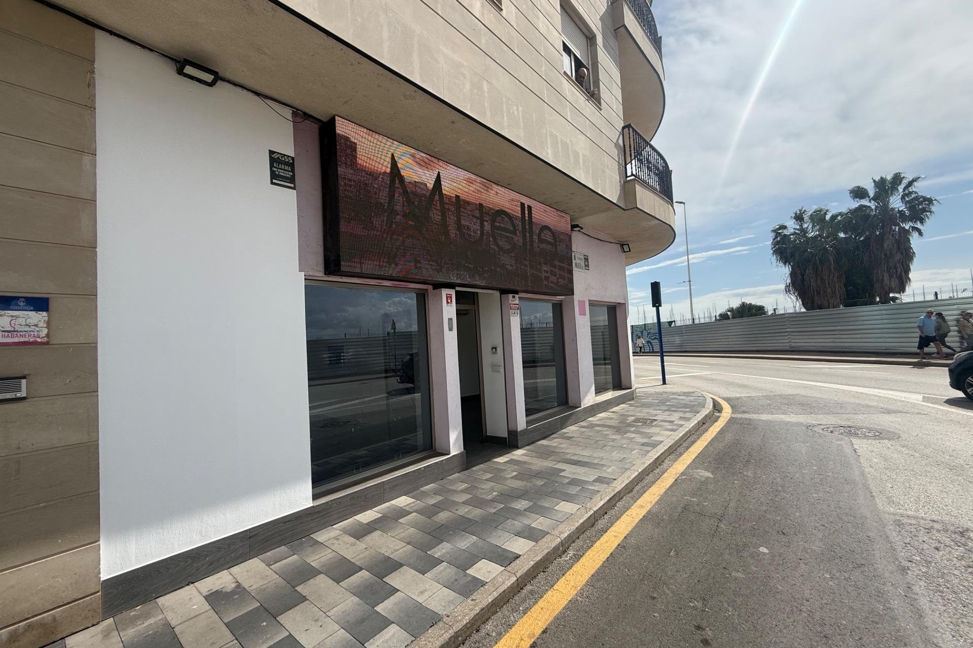 Revente - Commercial - Torrevieja