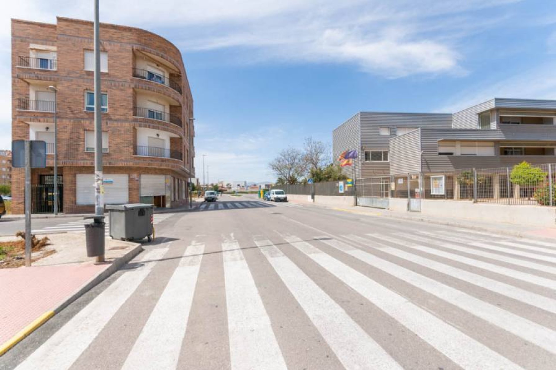 Revente - Commercial Unit - Almoradi - Estación bus