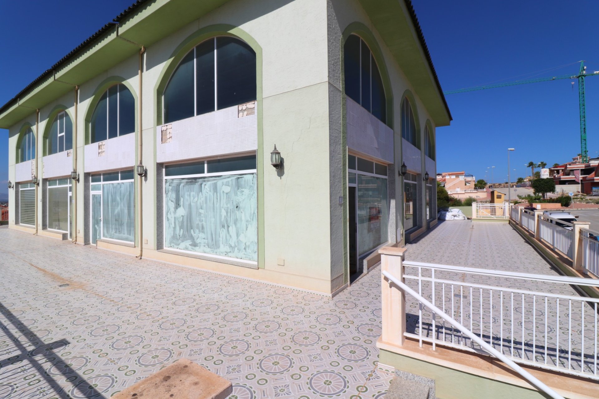 Revente - Commercial Unit - Benimar