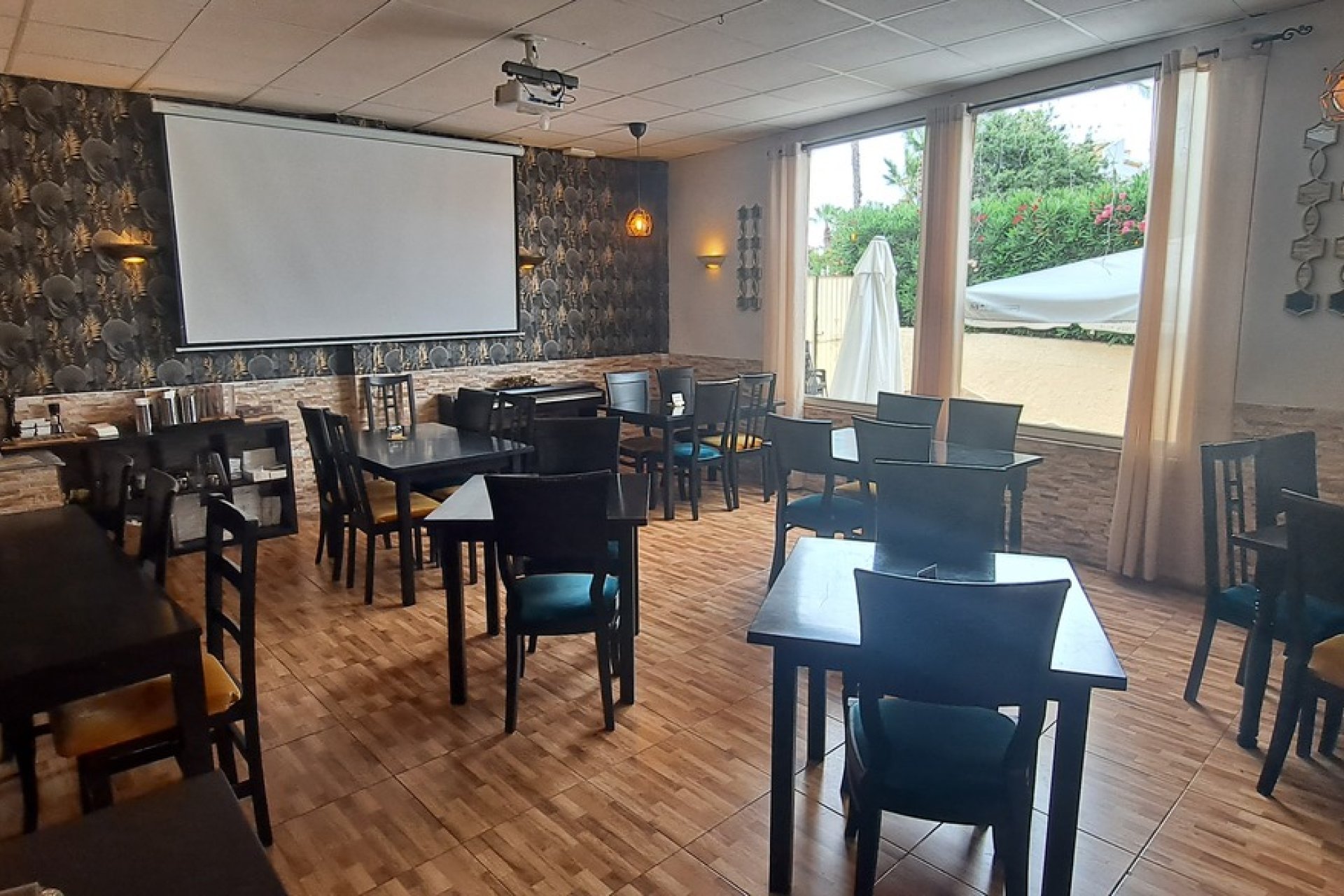 Revente - Commercial - Villamartin - Orihuela Costa