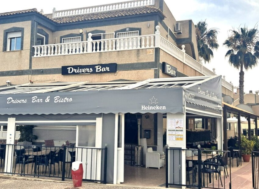 Revente - Commercial - Villamartin - Villamartín