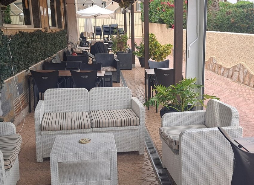 Revente - Commercial - Villamartin - Villamartín