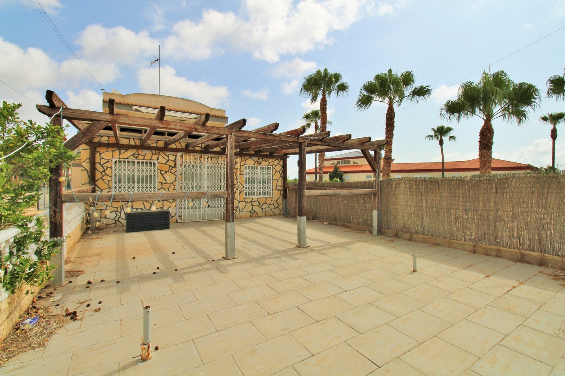 Revente - Commercial - Villamartin - Villamartín