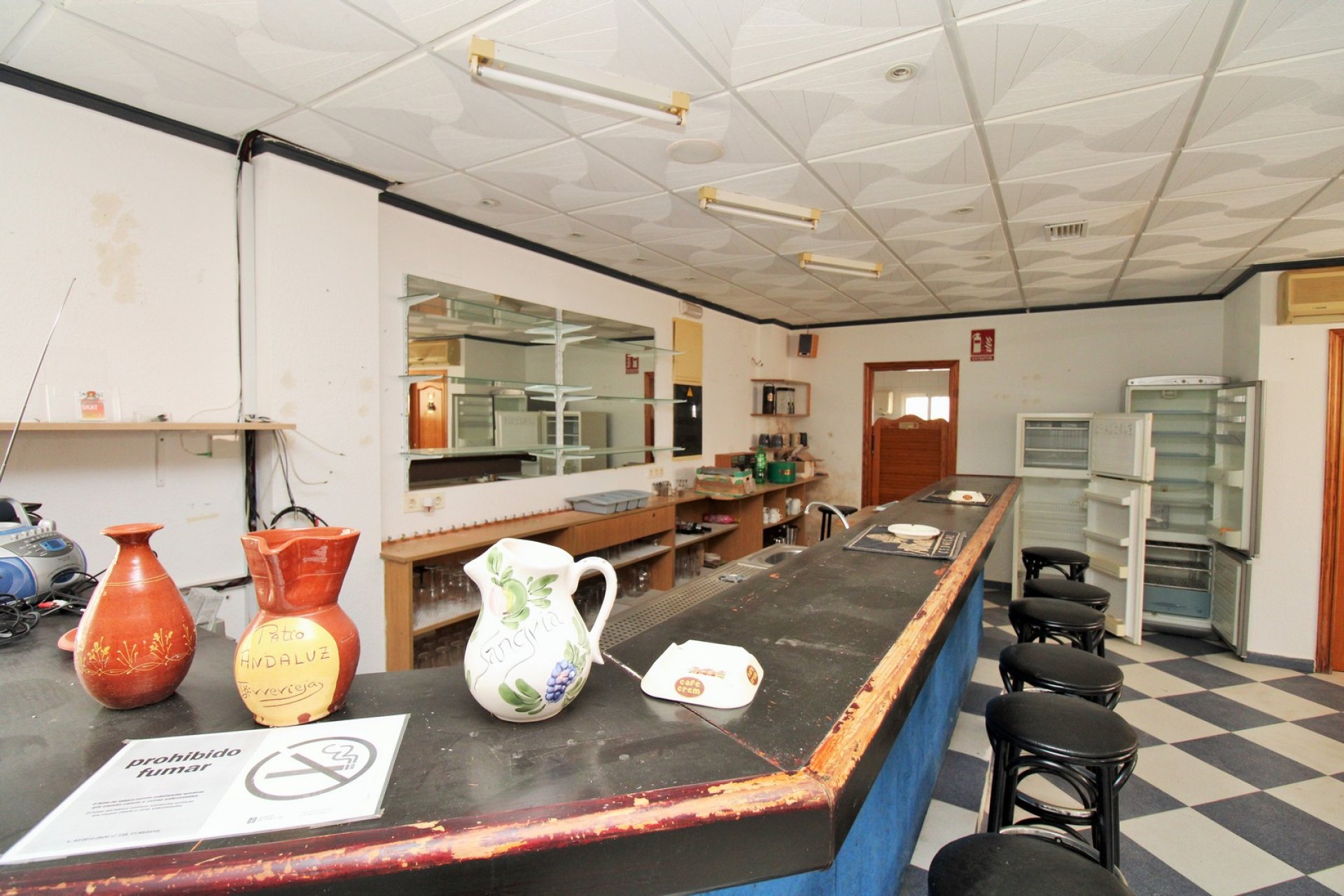 Revente - Commercial - Villamartin - Villamartín