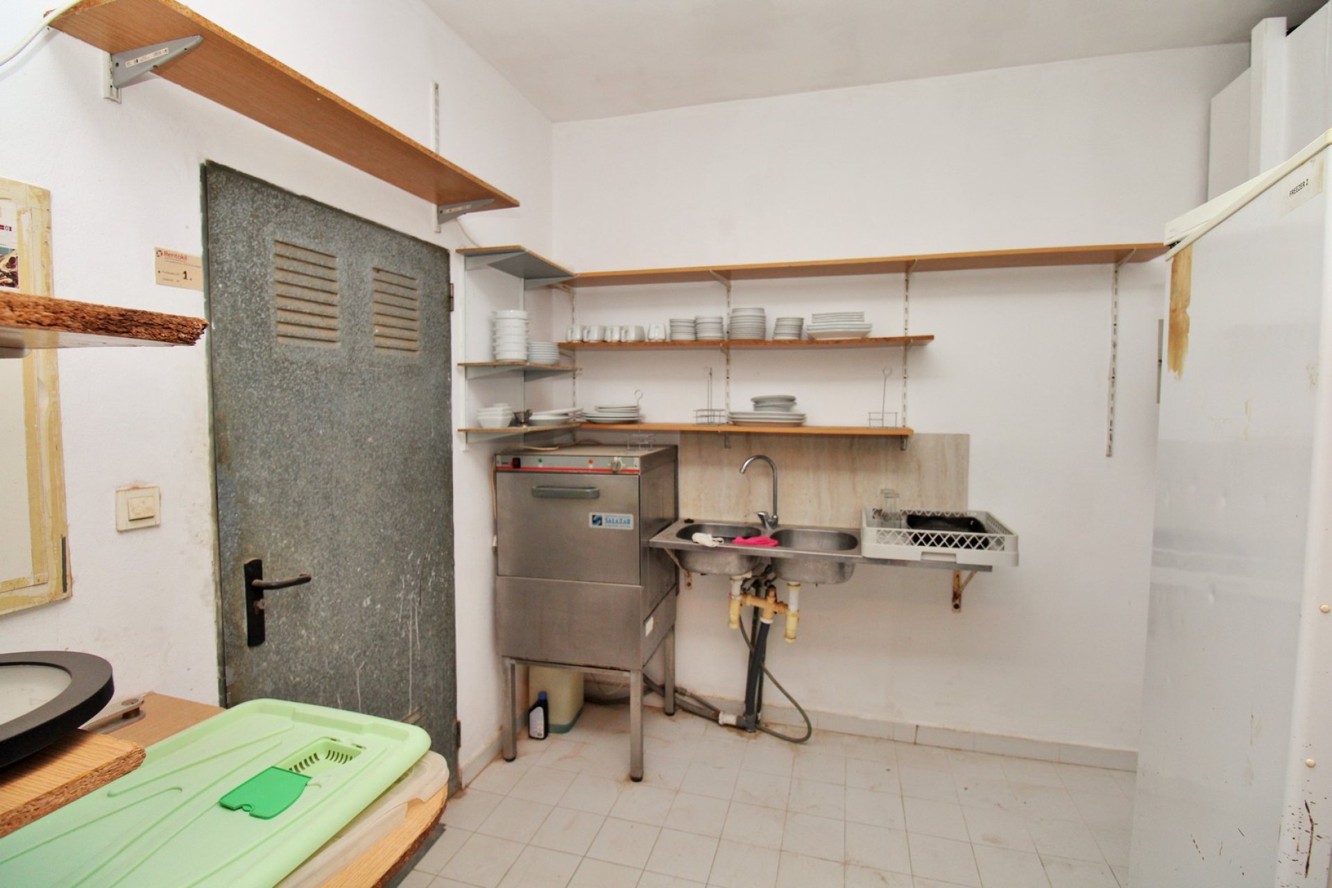 Revente - Commercial - Villamartin - Villamartín