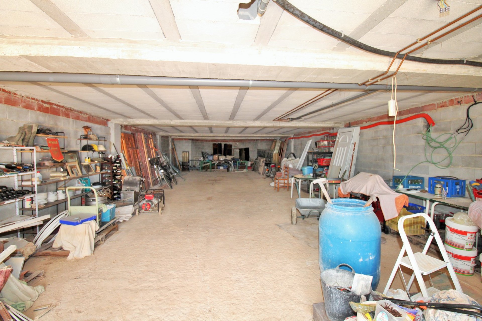 Revente - Commercial - Villamartin - Villamartín