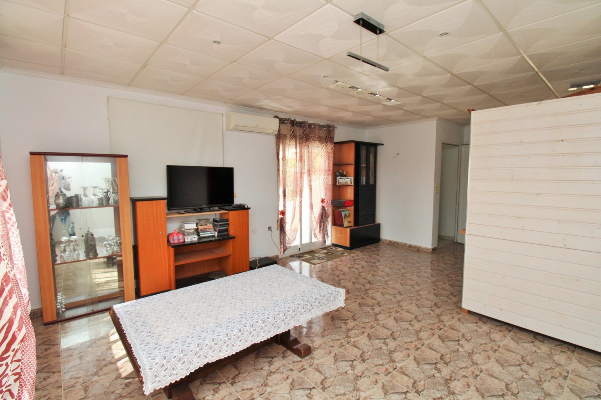 Revente - Commercial - Villamartin - Villamartín