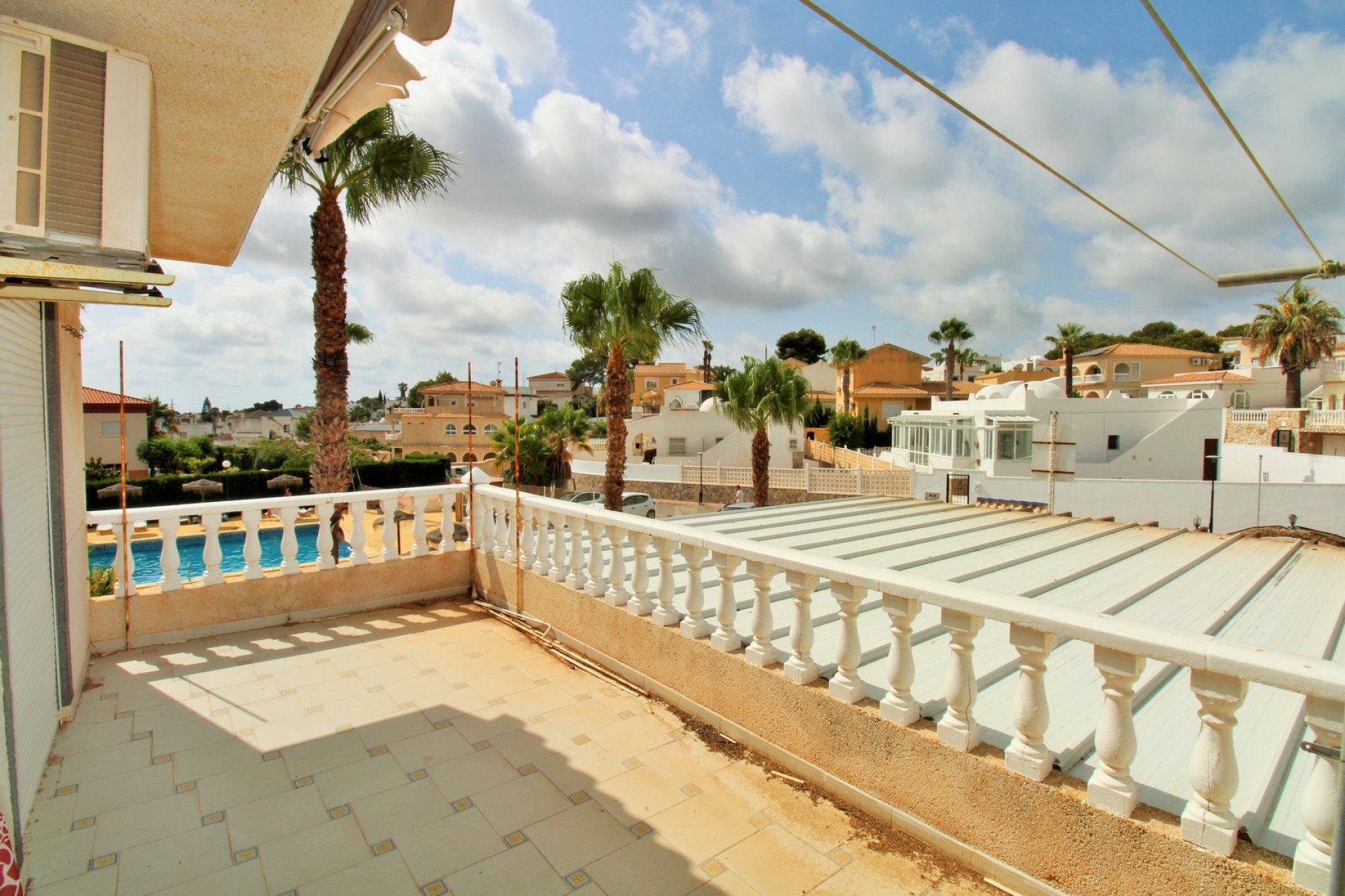 Revente - Commercial - Villamartin - Villamartín