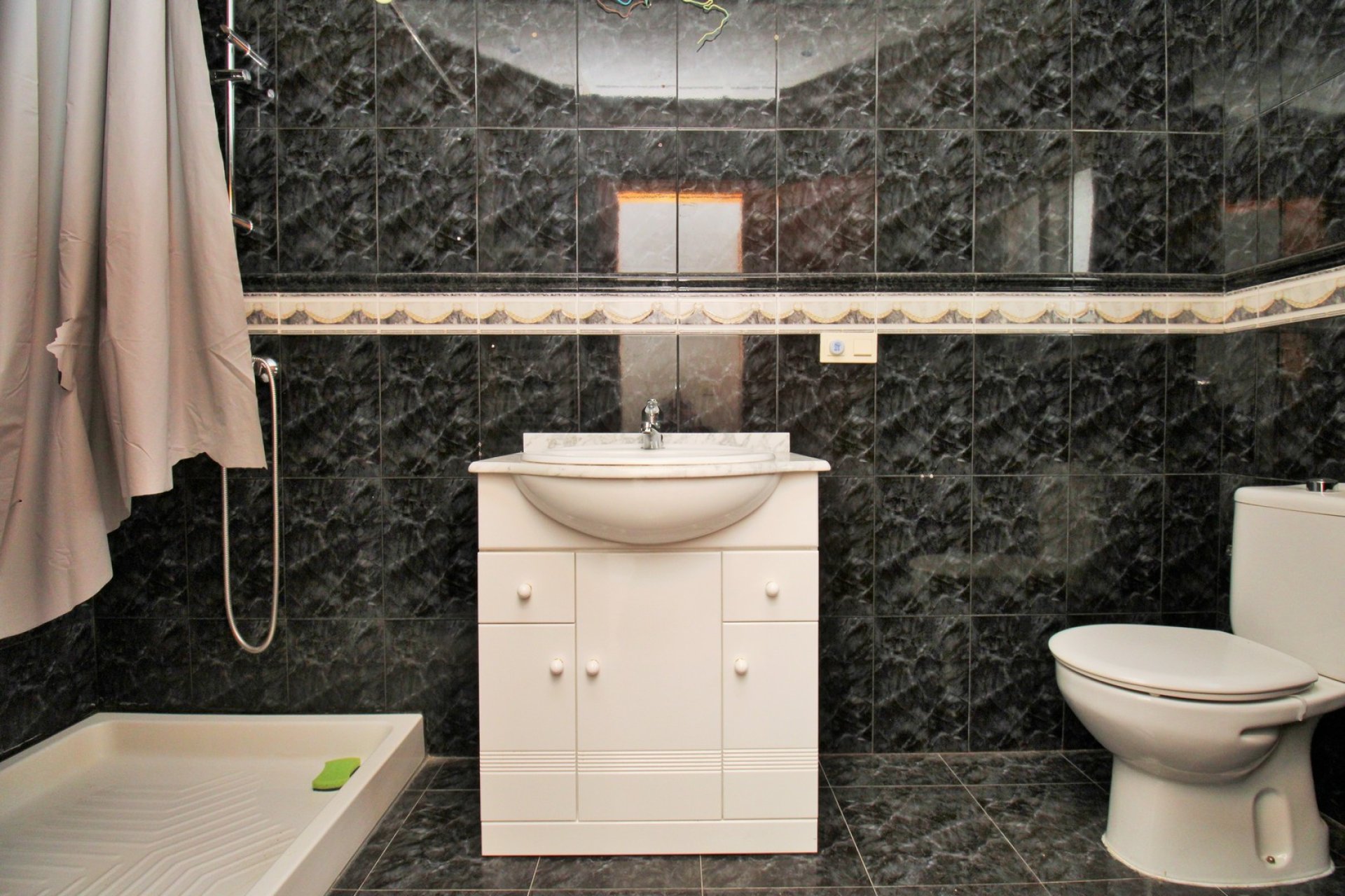 Revente - Commercial - Villamartin - Villamartín