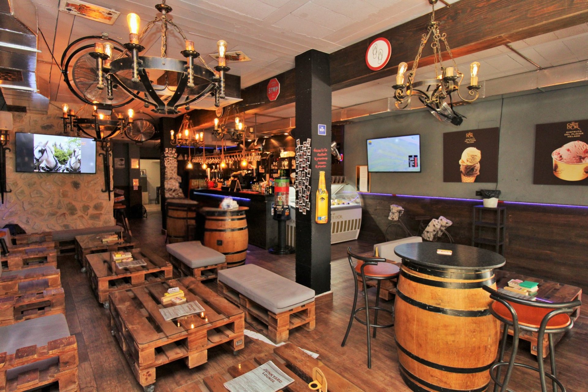 Revente - Commercial - Villamartin - Villamartín