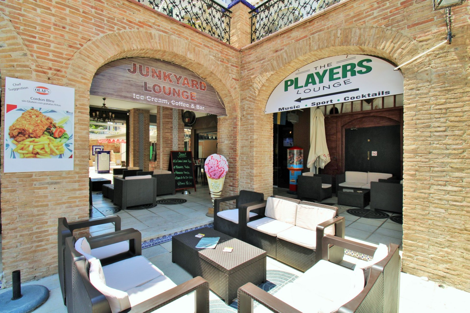 Revente - Commercial - Villamartin - Villamartín