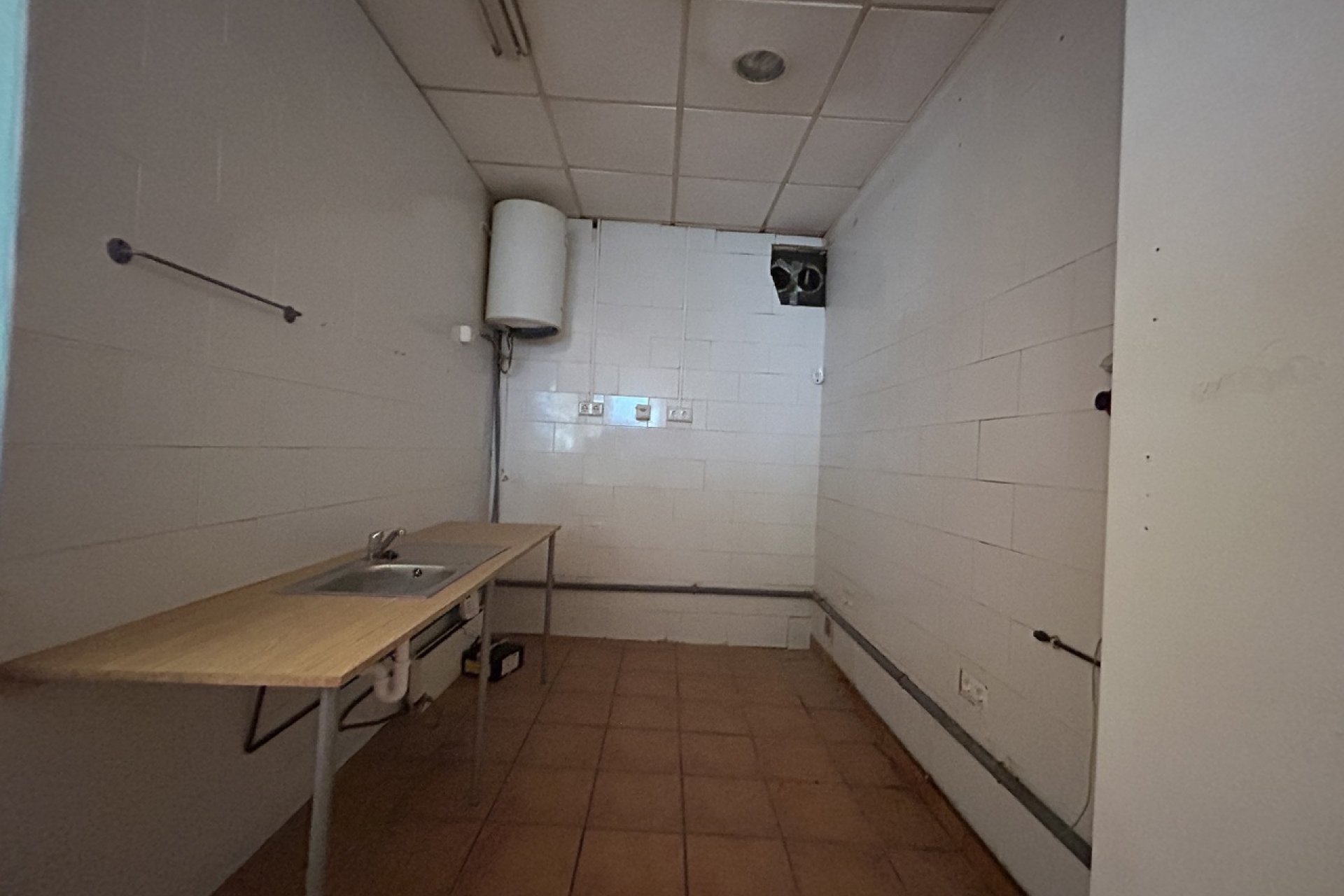 Revente - Commercial - Villamartin - Villamartín