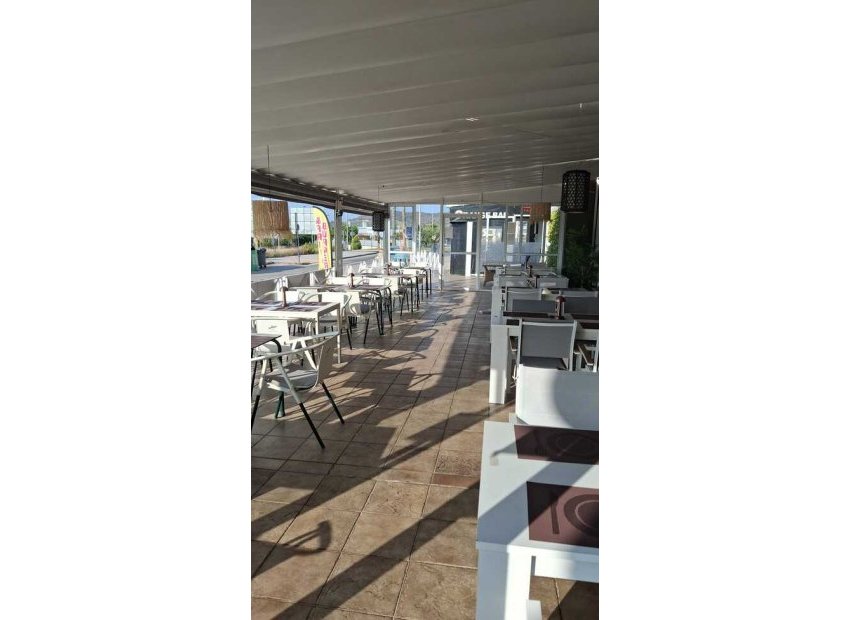 Revente - Commercial - Vistabella Golf